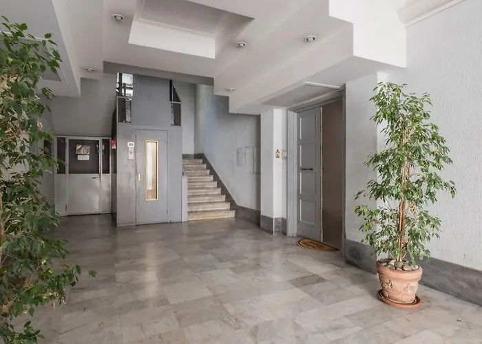 La Casina 348 *
